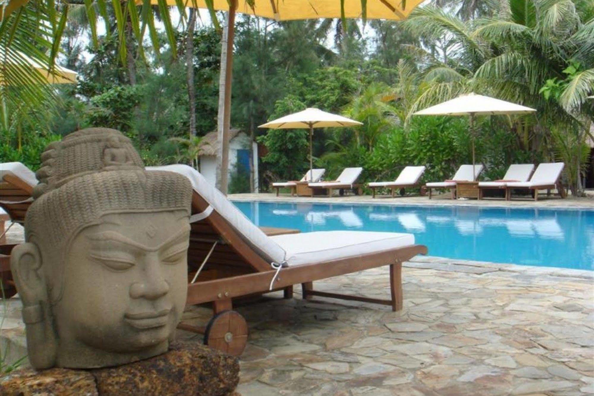 Le Domaine De Tam Hai Resort An Hoa Buitenkant foto